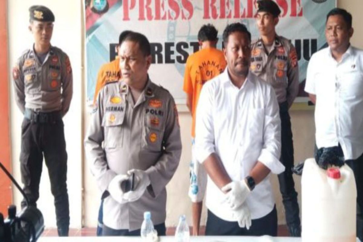 Polisi tangkap dua pemasok miras oplosan tewaskan lima pemuda di Mamuju