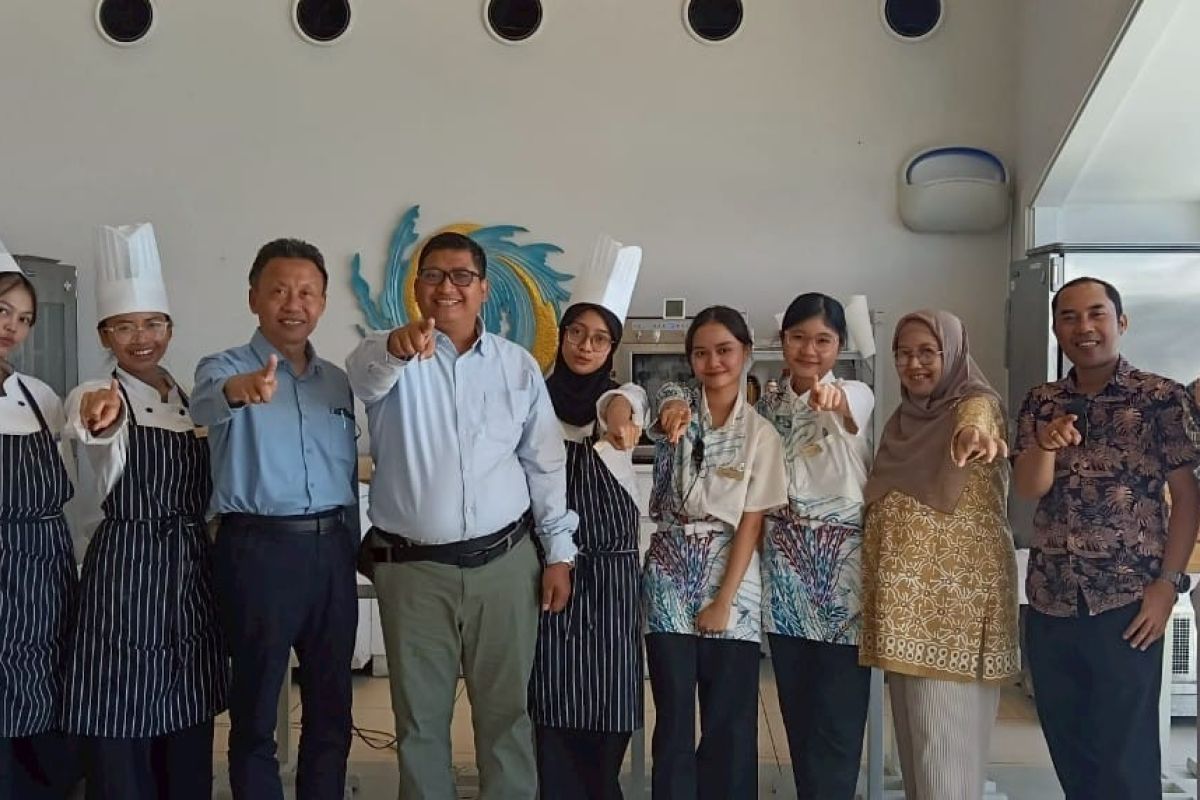 Mahasiswa Sekolah Vokasi Undip ikut ciptakan menu makanan hotel di Jepang