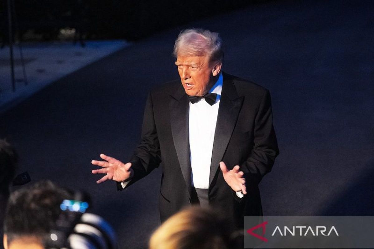 Trump isyaratkan perundingan dengan Maduro tentang militer di Karibia