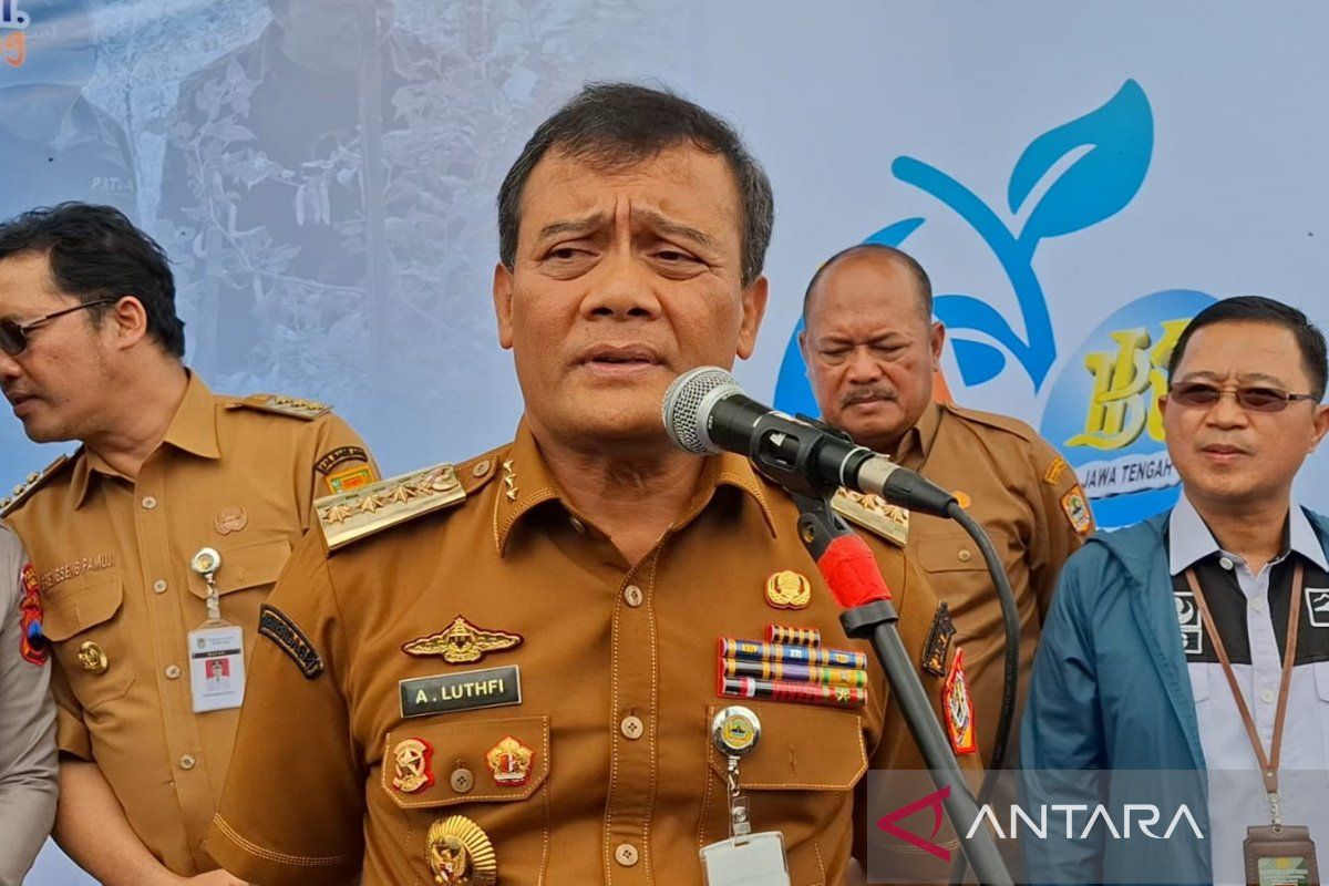 Gubernur Jateng:  Lobi KPT Brebes ambruk diduga bangunan sudah rapuh