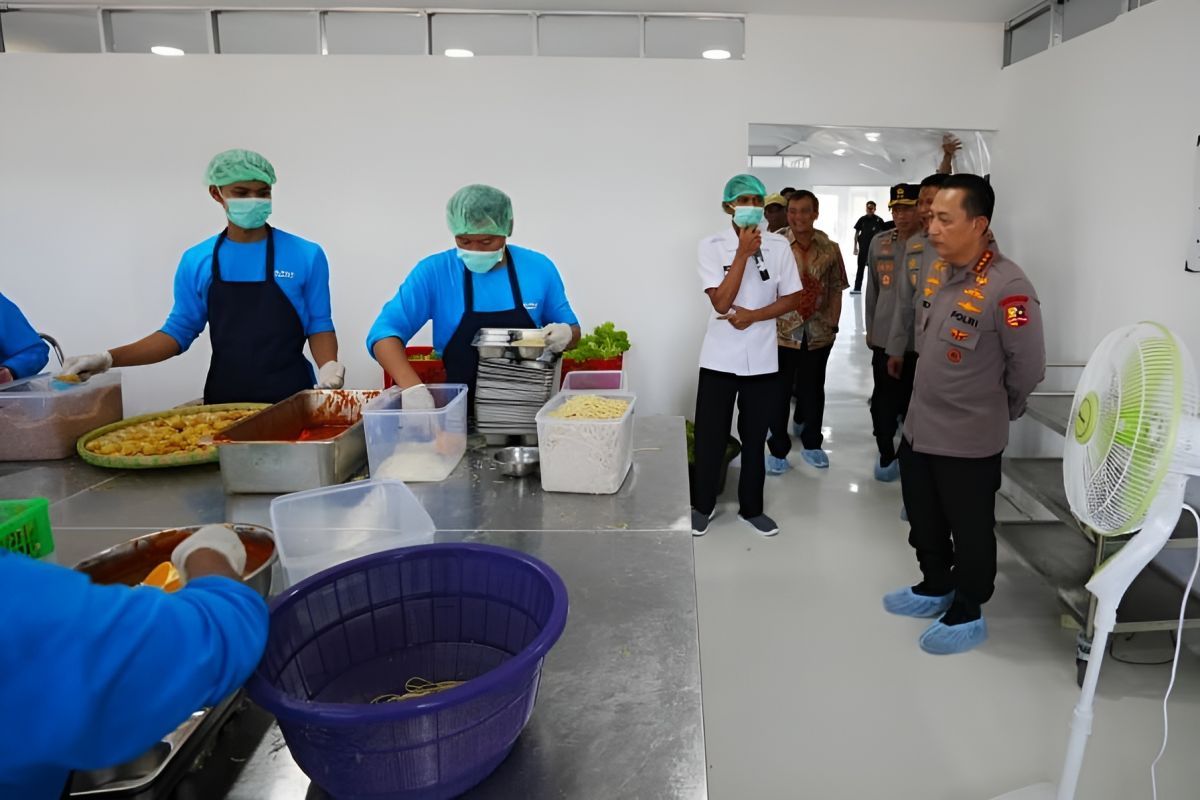 Polri chief orders strict safety standards in police-run MBG kitchens