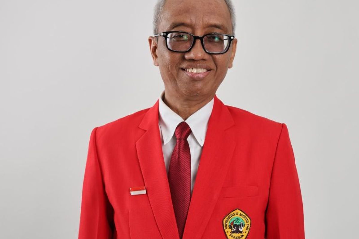 Harjo Seputro menginspirasi lewat prestasi dan dedikasi di Untag Surabaya