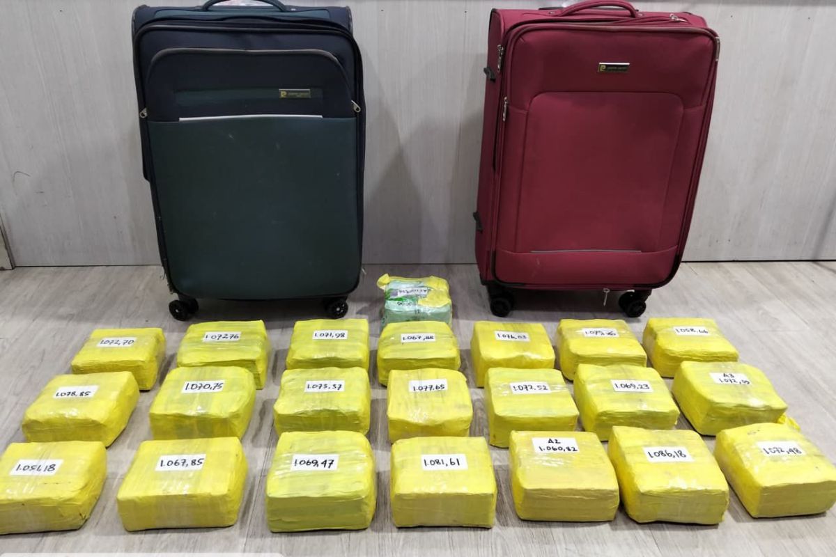 Polda Metro Jaya tangkap WNA Pakistan yang bawa 22 kg sabu