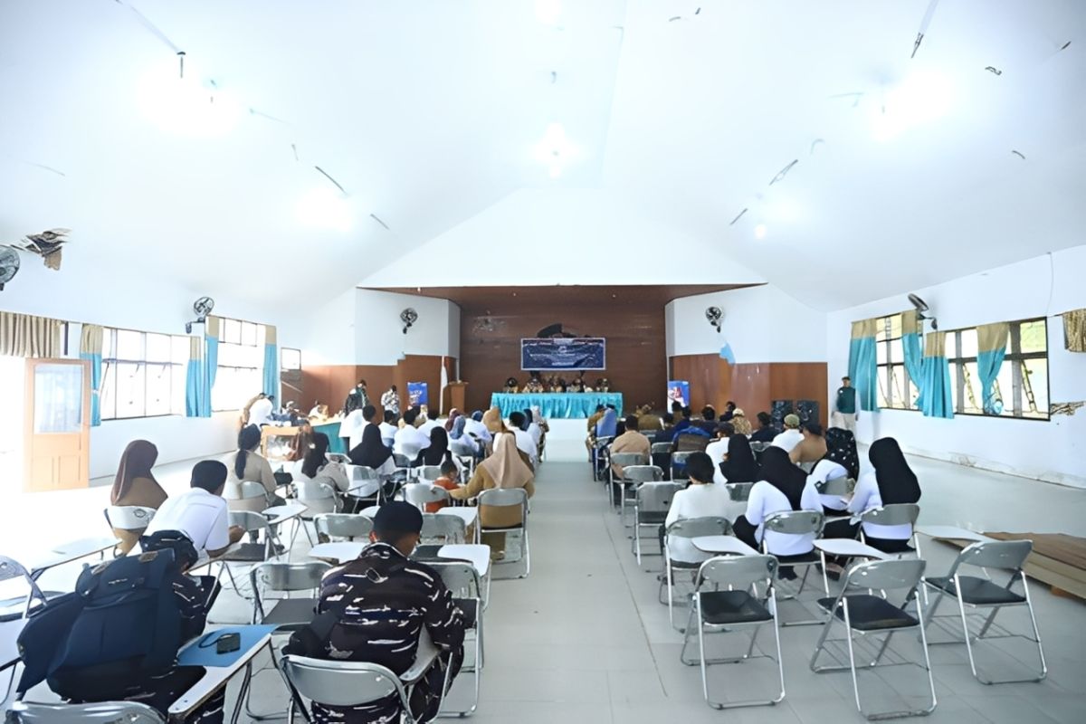 BI dan TNI AL edukasi cinta rupiah kepada generasi muda di Banggai Kepulauan