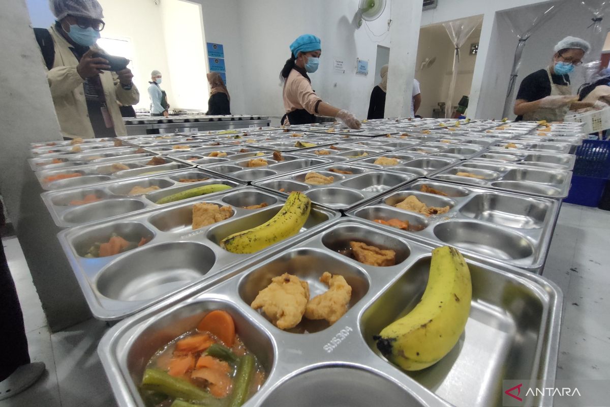 Three children recover after free meal incident in Jakarta: BGN