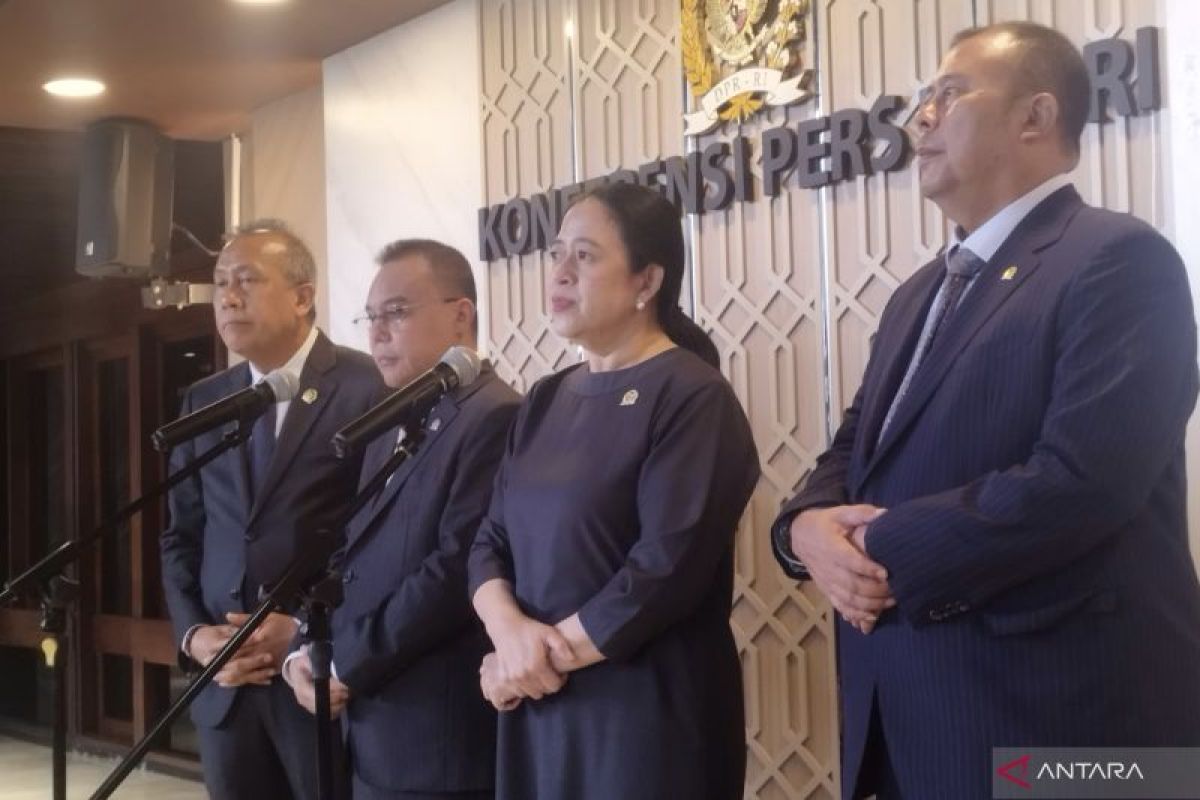 Jokowi dukung Prabowo-Gibran 2 periode, Puan: Pemilu masih jauh