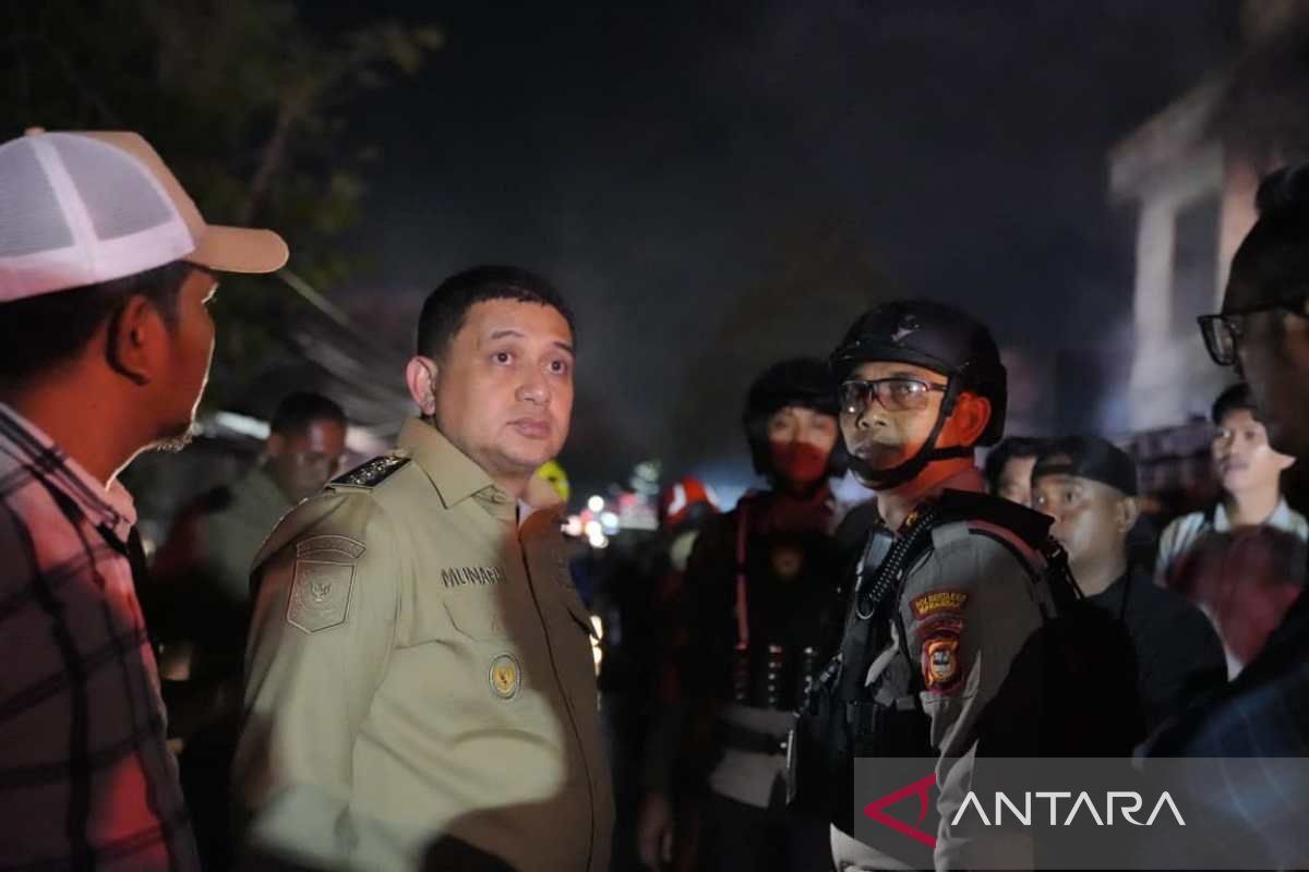 Wali Kota Makassar bersama TNI/Polri mediasi warga terlibat bentrok