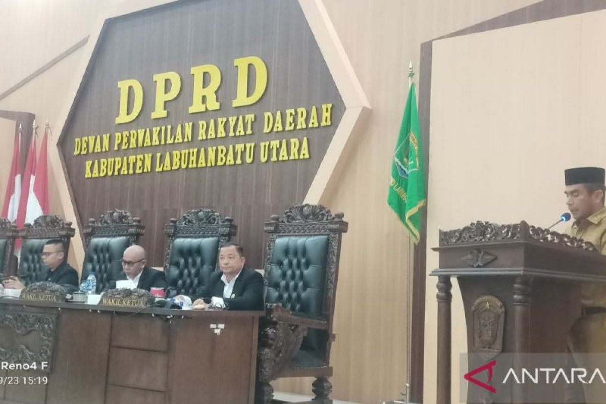 Wabup sampaikan draft KUA PPAS R-APBD TA 2026 Labura