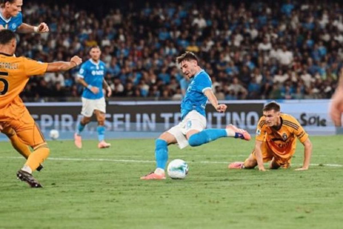 Napoli Pertahankan Rekor Sempurna Usai Tundukkan Pisa 3-2