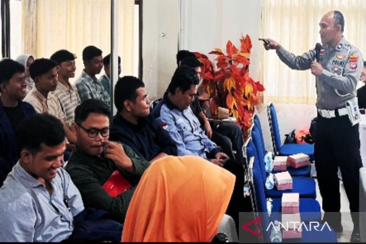 Polresta Banjarmasin ajak civitas akademi jadi pelopor berlalu lintas