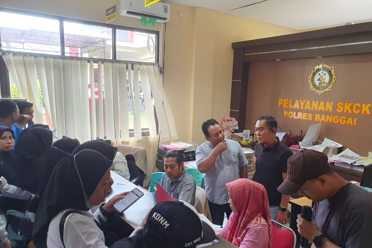 Polres-Banggai tambah jam pelayanan SKCK bagi calon PPPK