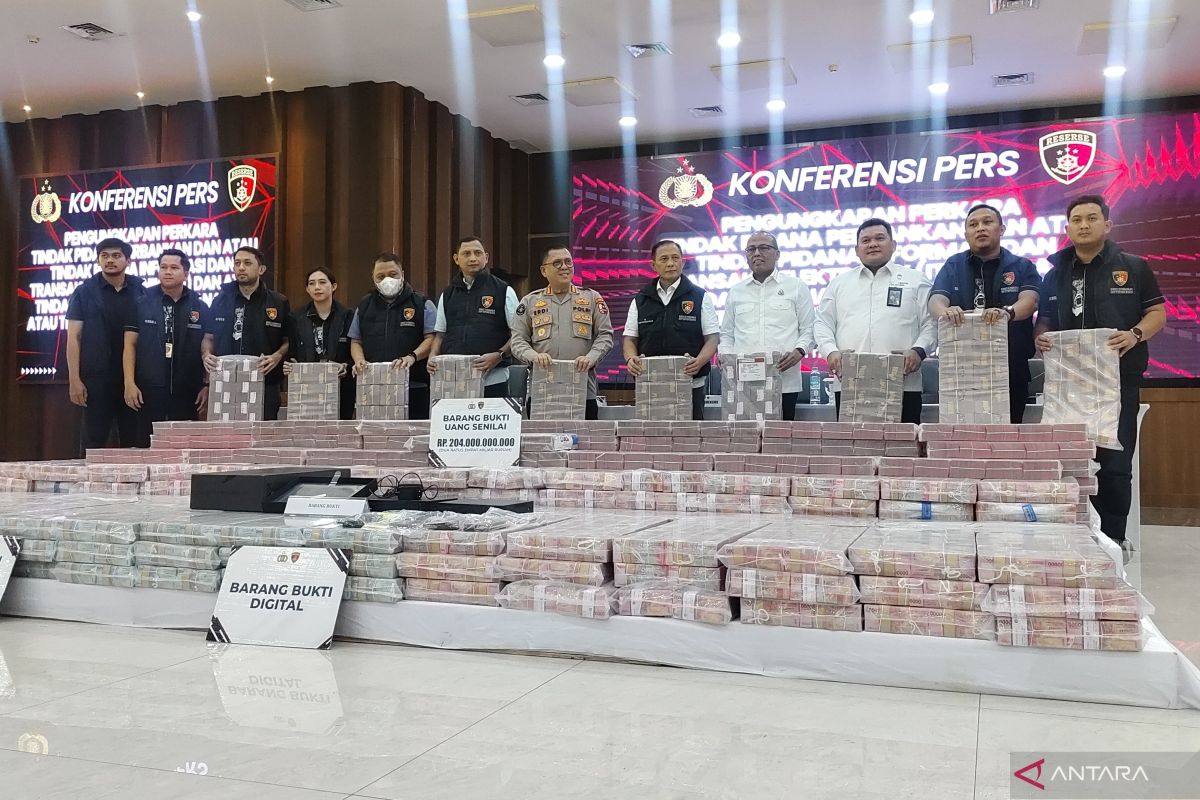 Police reveal Rp204 billion dormant bank account breach
