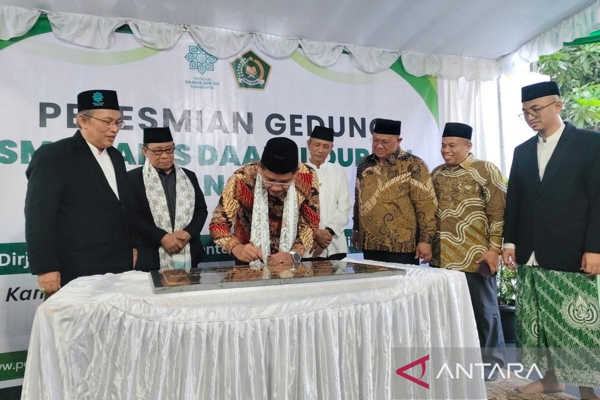 Dirjen Kemenag resmikan Gedung SMA Sains Daarul Qur'an Karanganyar