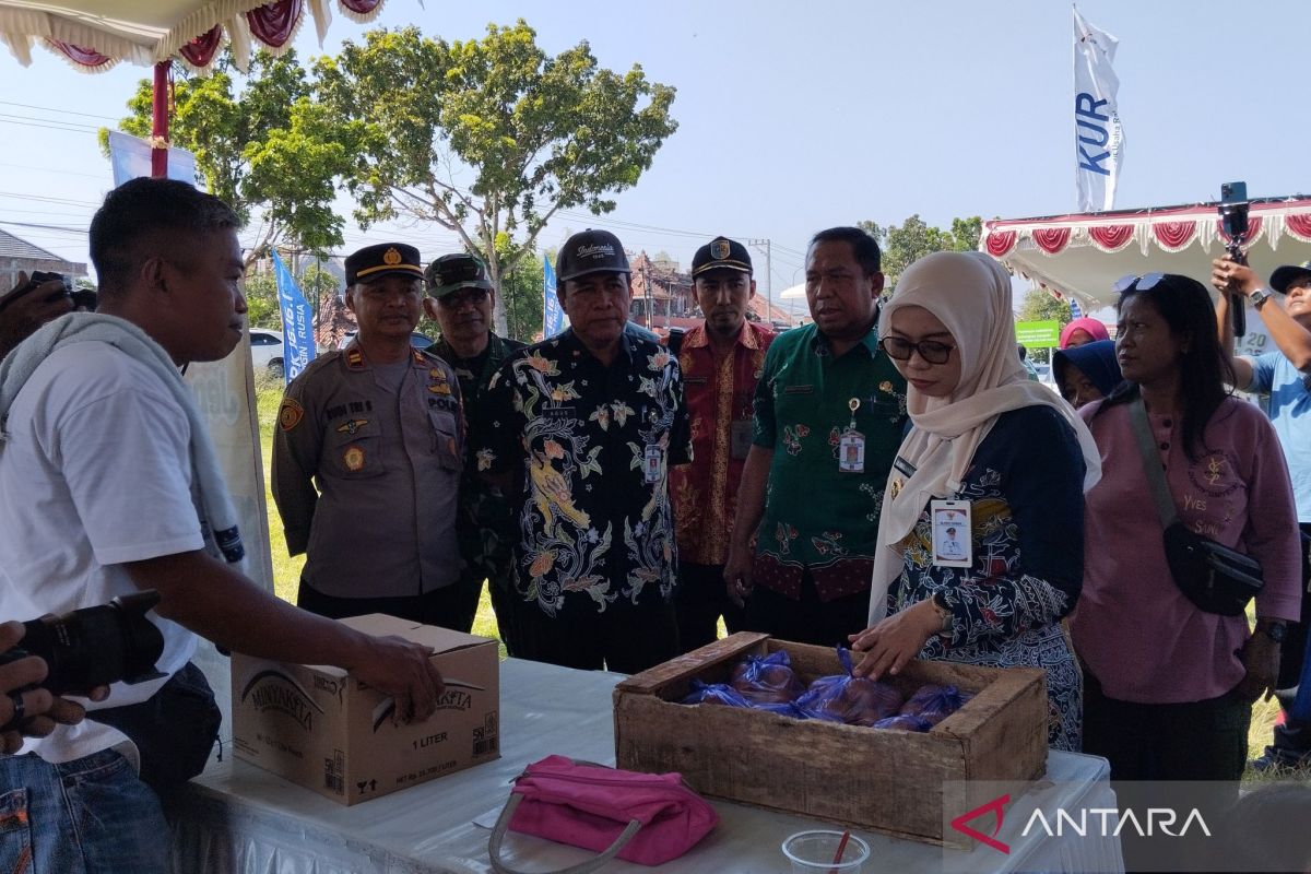 Hari Tani Nasional di Demak dimeriahkan dengan gerakan pangan  murah
