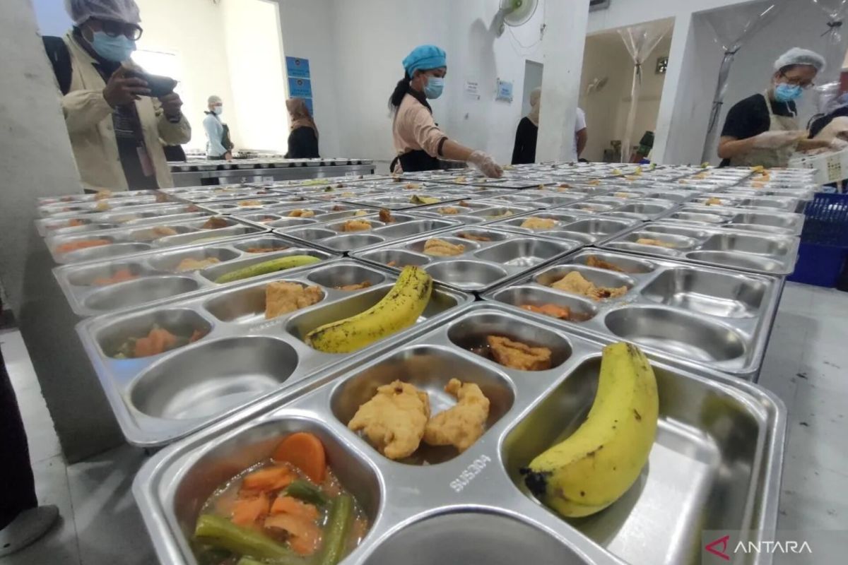 Jakarta aims to certify free meal kitchens within two weeks