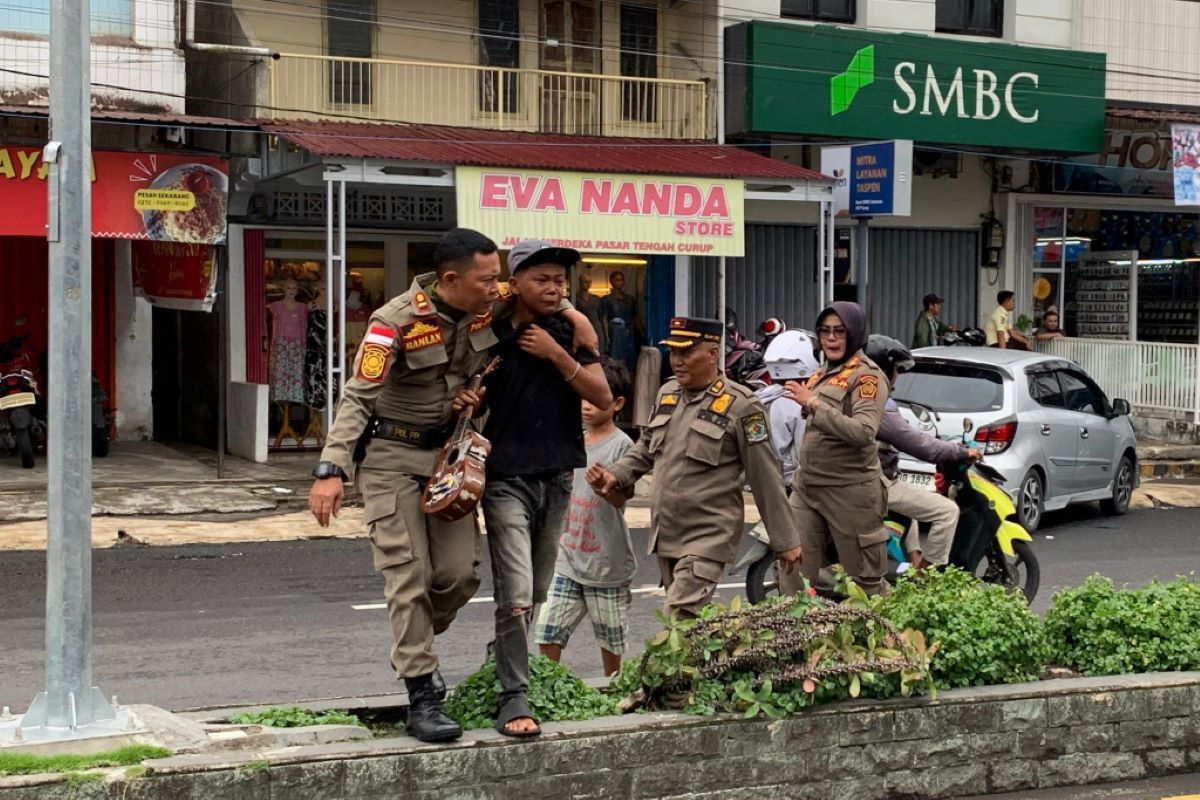 Dinsos Rejang Lebong telusuri jaringan pengemis dari luar