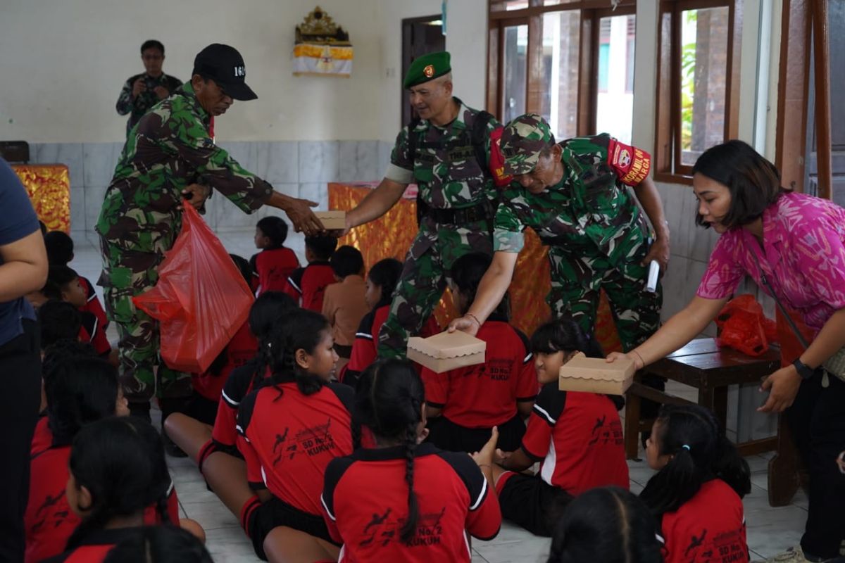 Kodam Udayana salurkan MBG bagi 2.472 pelajar di Tabanan Bali