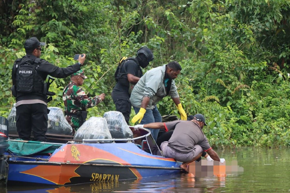 Tim gabungan evakuasi jenazah korban penembakan KKB Ulakin-Asmat
