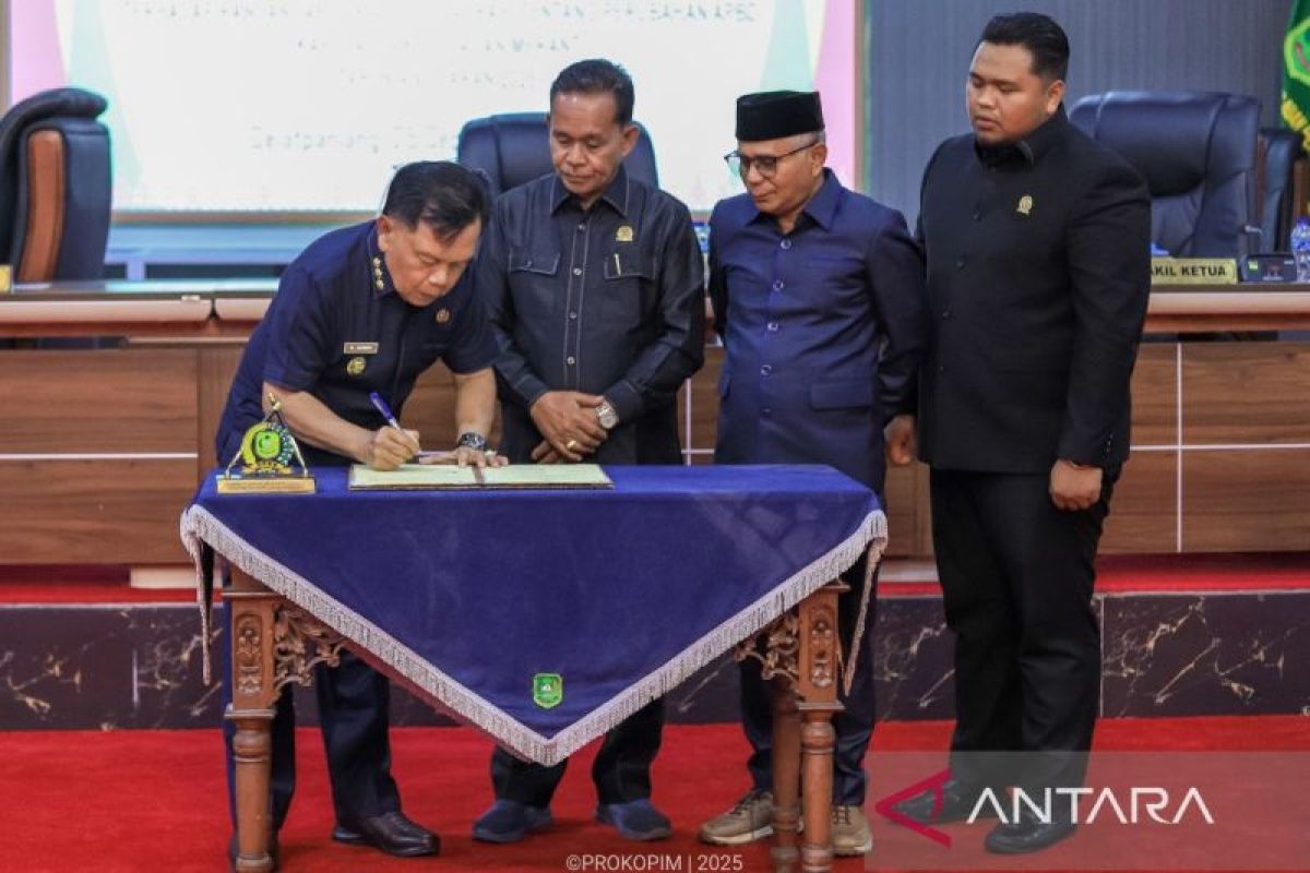 APBD-P Meranti 2025 Rp1,2 triliun disahkan, Bupati Asmar fokus genjot pembangunan