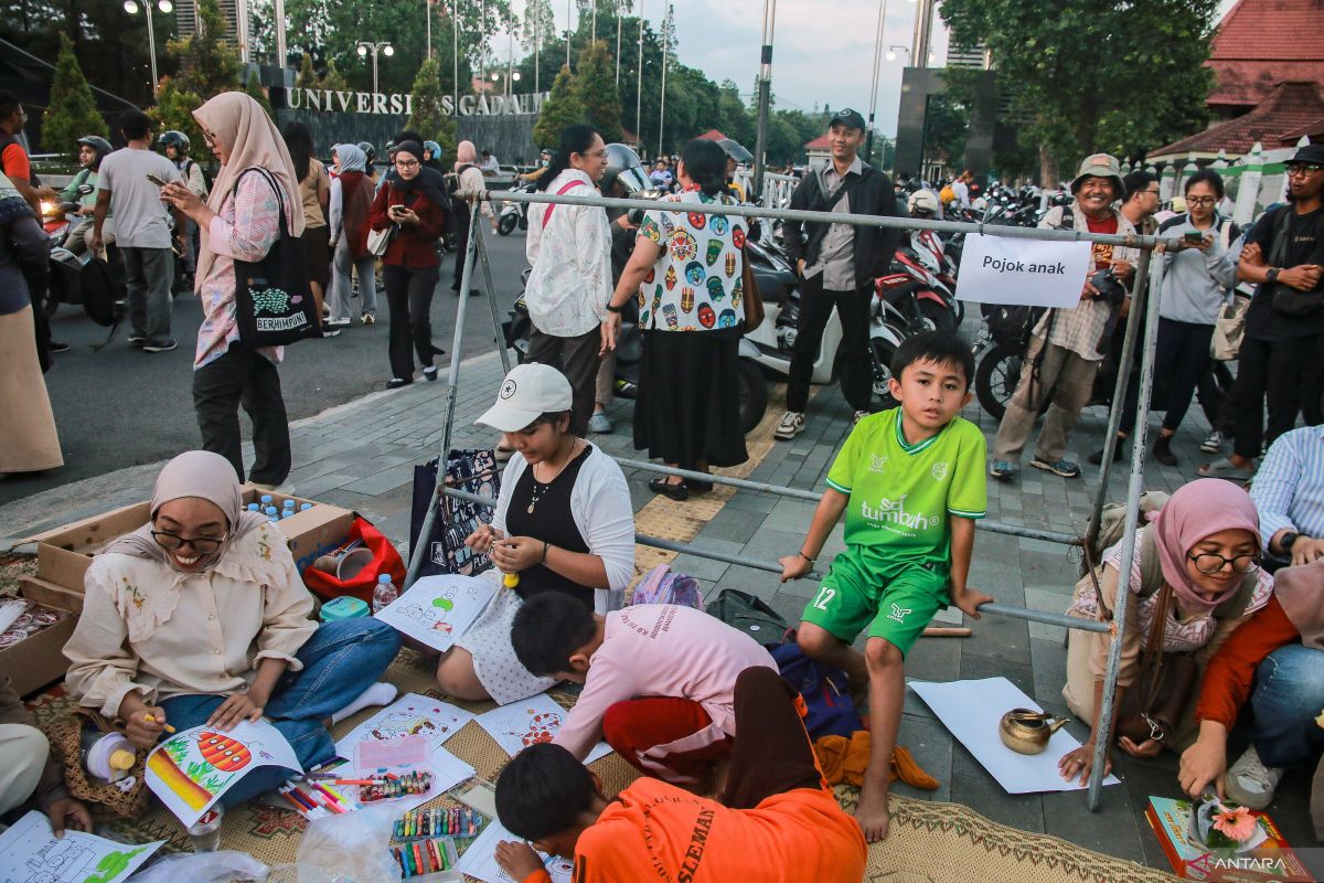 Pojok Anak warnai aksi damai evaluasi MBG