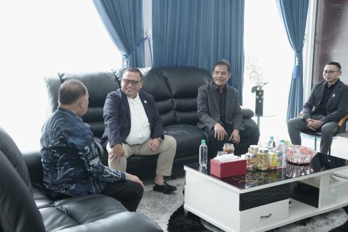 PLN Kunjungi PT Air Minum Intan Banjar di momen HPN 2025