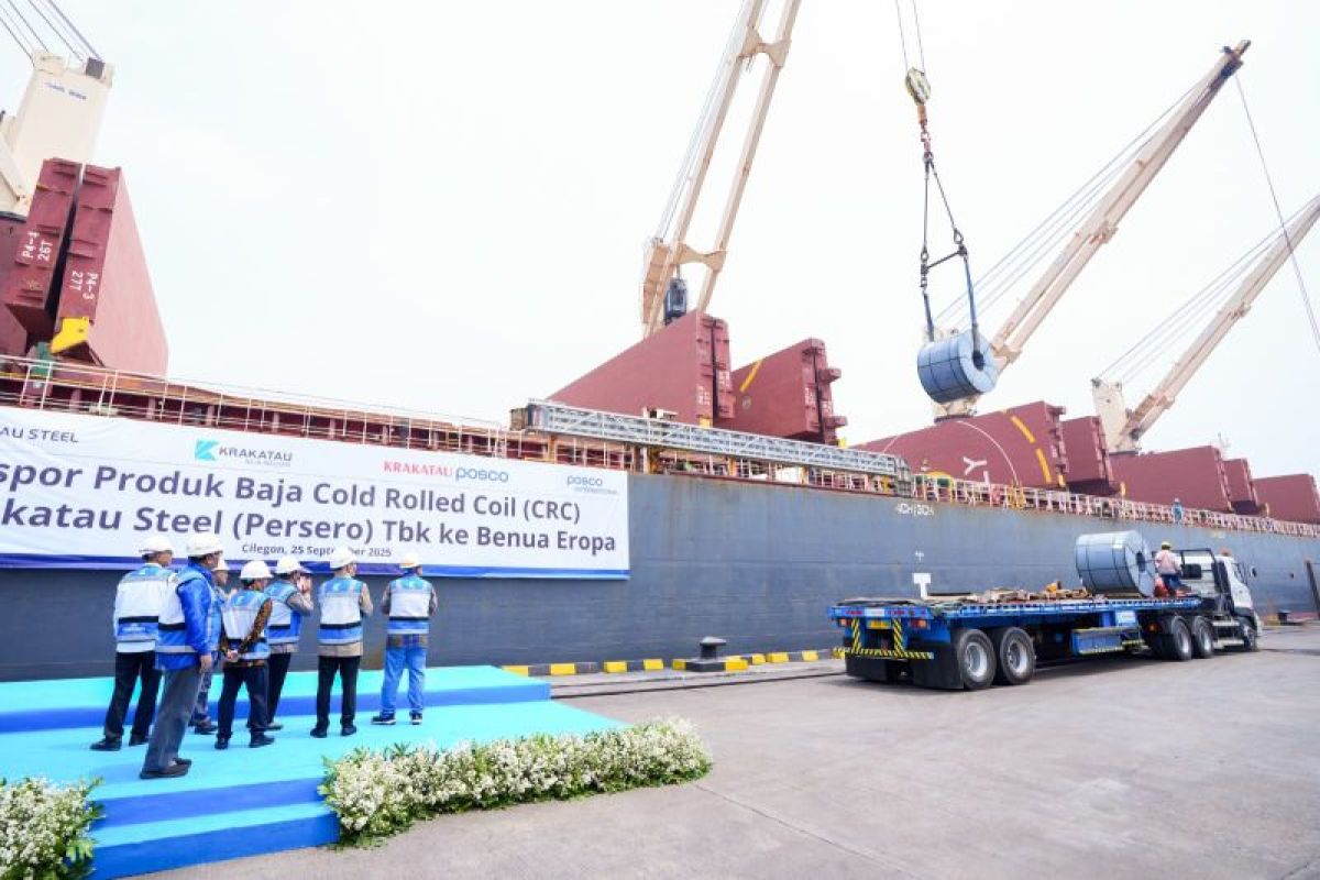 Kemenperin lepas ekspor 54.000 ton baja putih ke Spanyol