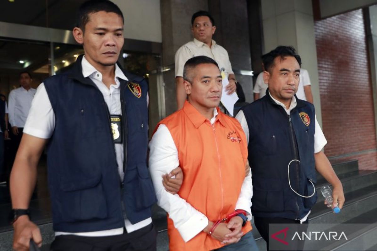 OJK Ringkus Adrian Gunadi dari Qatar, tersangka dana ilegal Rp2,7 triliun