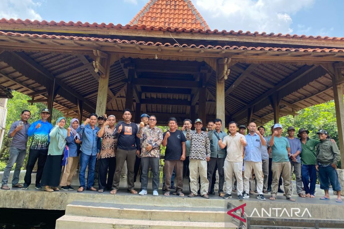 Petani tebu  Blora protes PG GMM yang menutup giling lebih awal