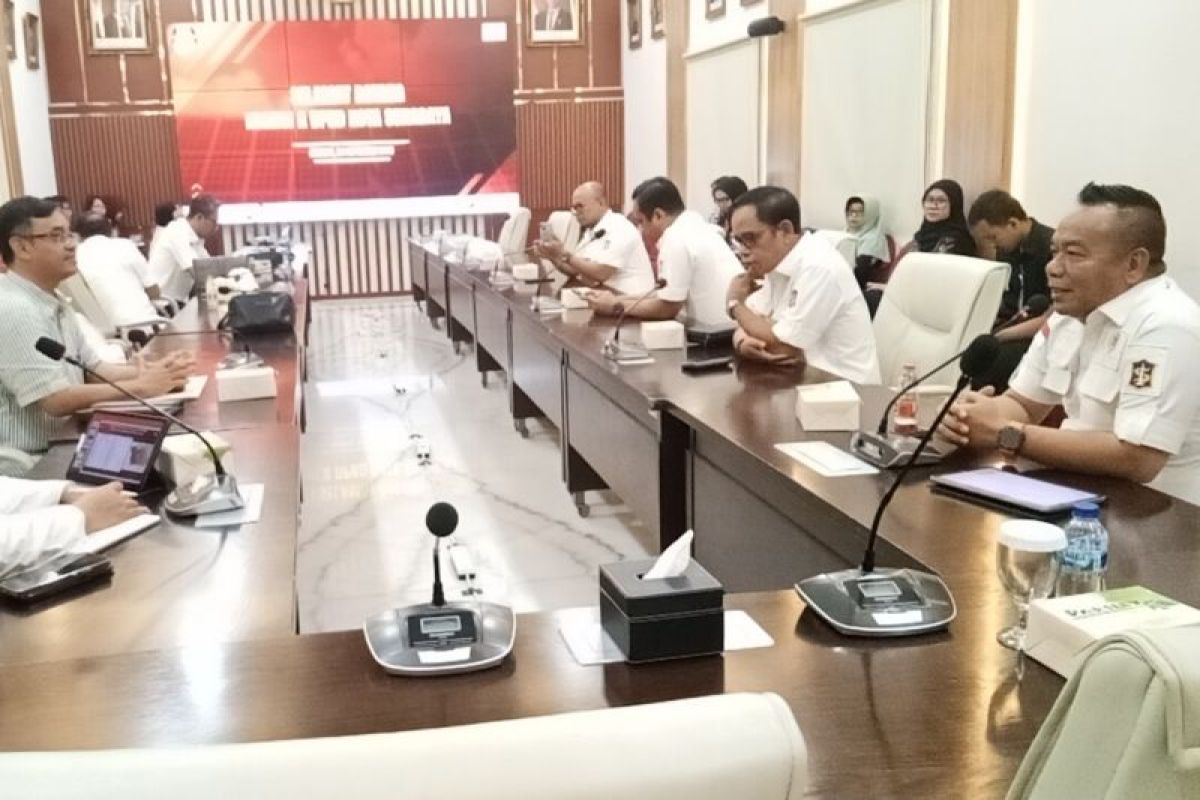 DPRD Surabaya konsultasi ke KPU RI bahas pemekaran dapil