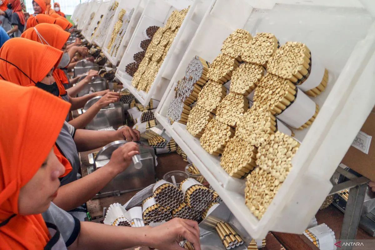Indonesia's parliament backs freeze on tobacco excise in 2026