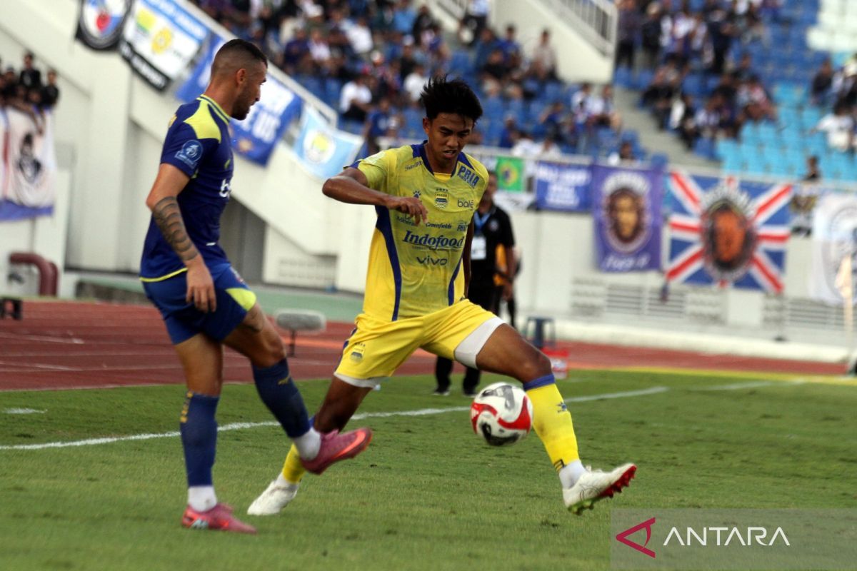 Persib Bandung Siapkan Rotasi Skuad Saat Tantang Persita Tangerang