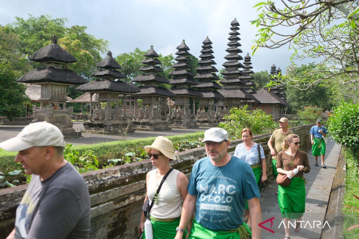 Simak lagi warta soal tren pariwisata, syuting video musik Blackpink