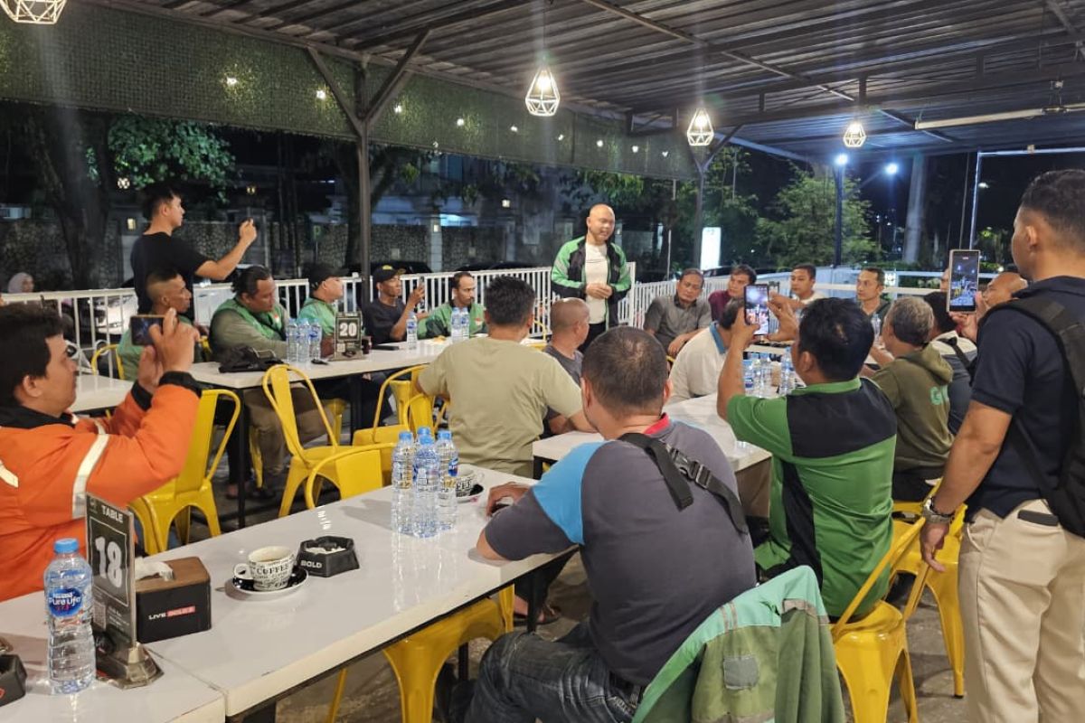 Irjen Pol Hendro Pandowo pamitan ke driver ojol di Pangkalpinang sebelum pindah tugas