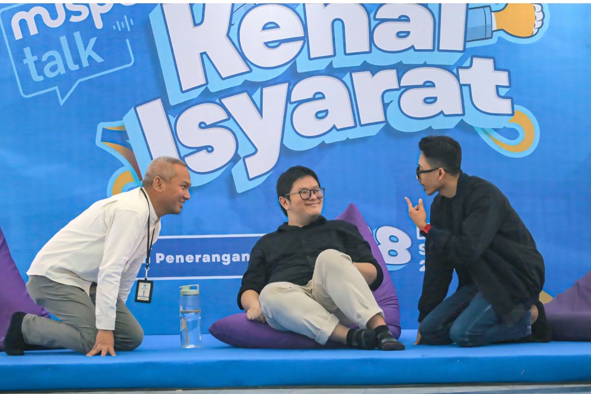 Bahasa isyarat , bukan sekedar belajar tapi langkah jadi peduli