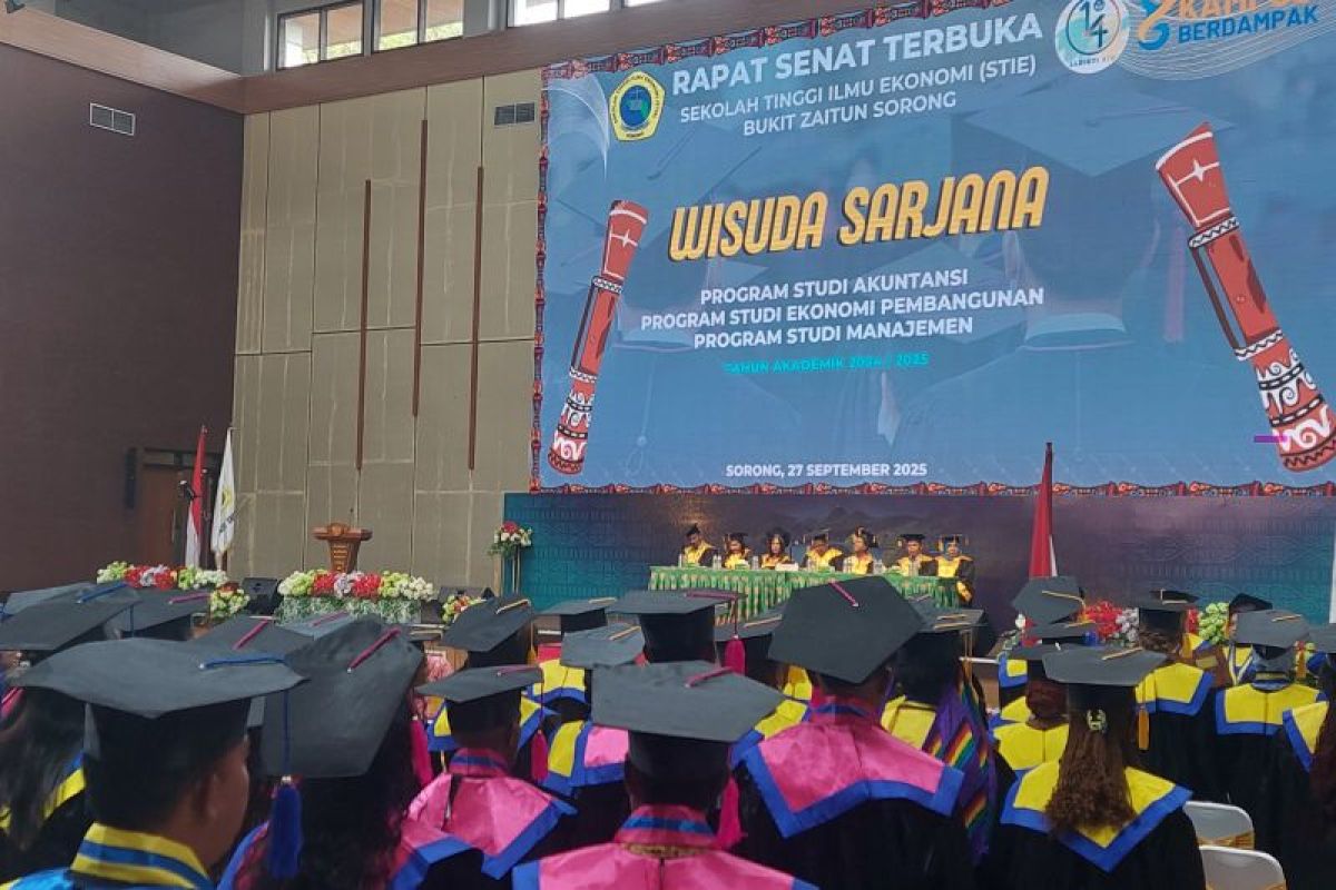 STIE Bukit Zaitun Sorong luluskan 3.210 mahasiswa sejak 2004