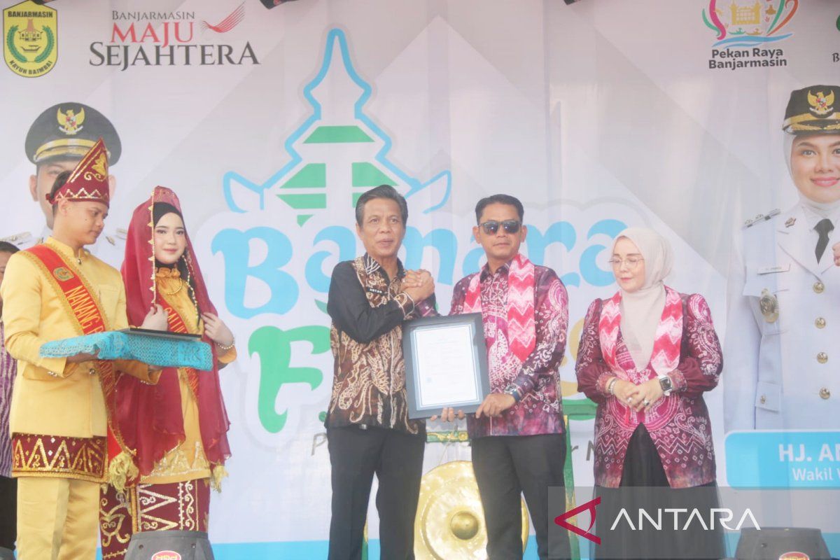 Kemenkum Kalsel lindungi motif Sasirangan Bamara lewat sertifikat hak cipta