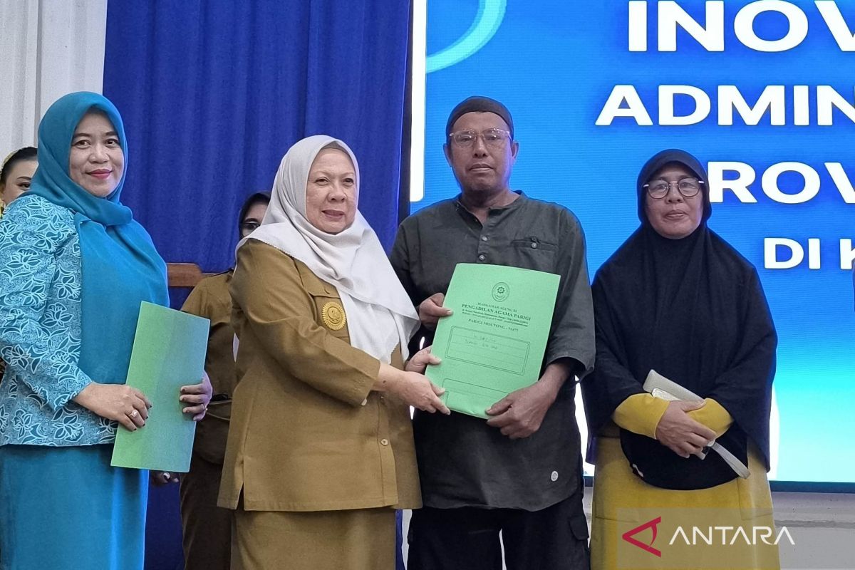 Pelayanan adminduk hak dasar warga negara Indonesia