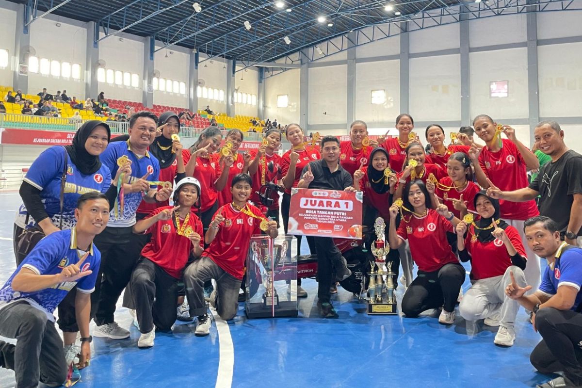 Atlet ABTI putri Langkat juara satu dan putra juara kedua kejurda di Deli Serdang