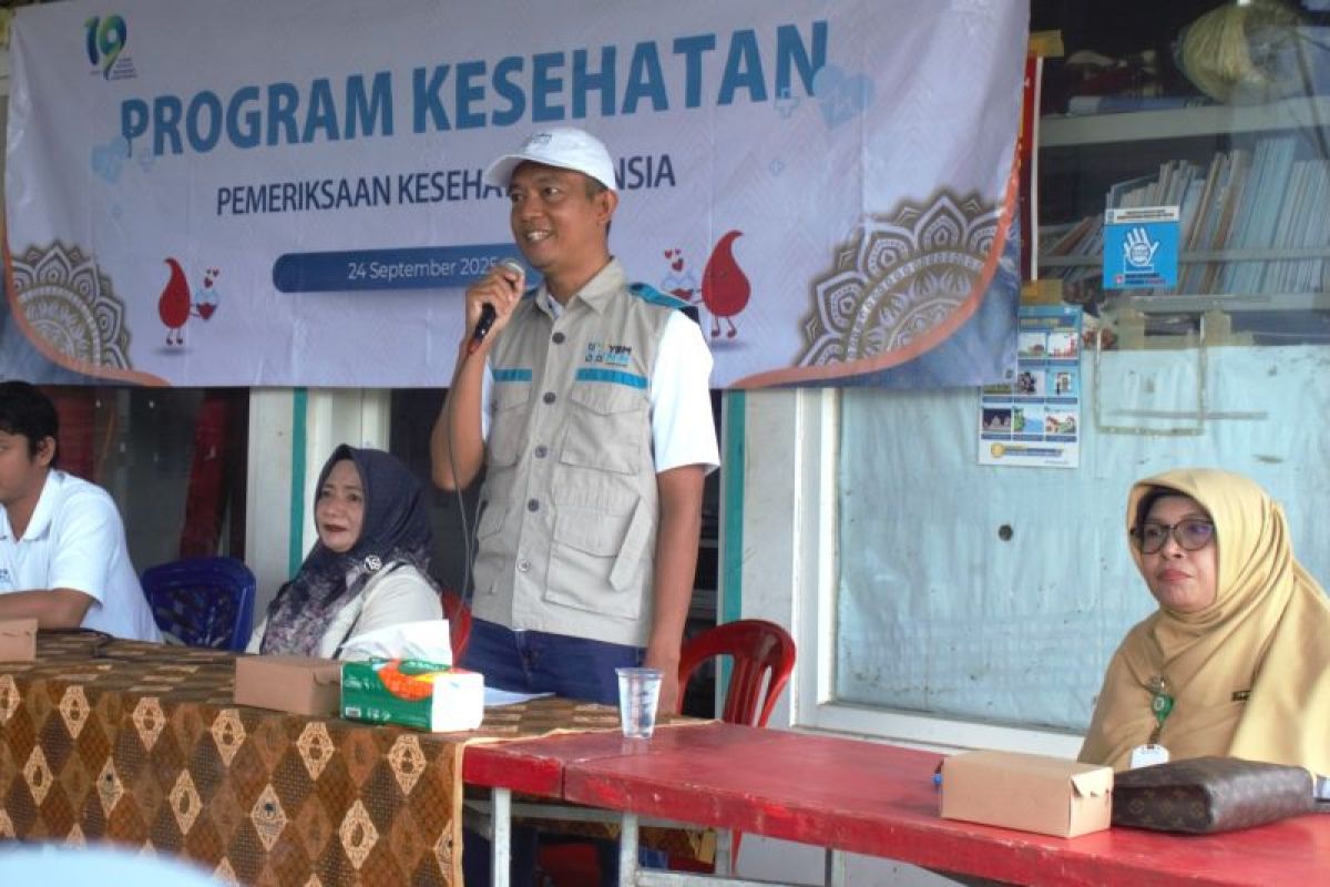 Peduli kesehatan lansia, PLN Kalselteng gelar medical check up gratis