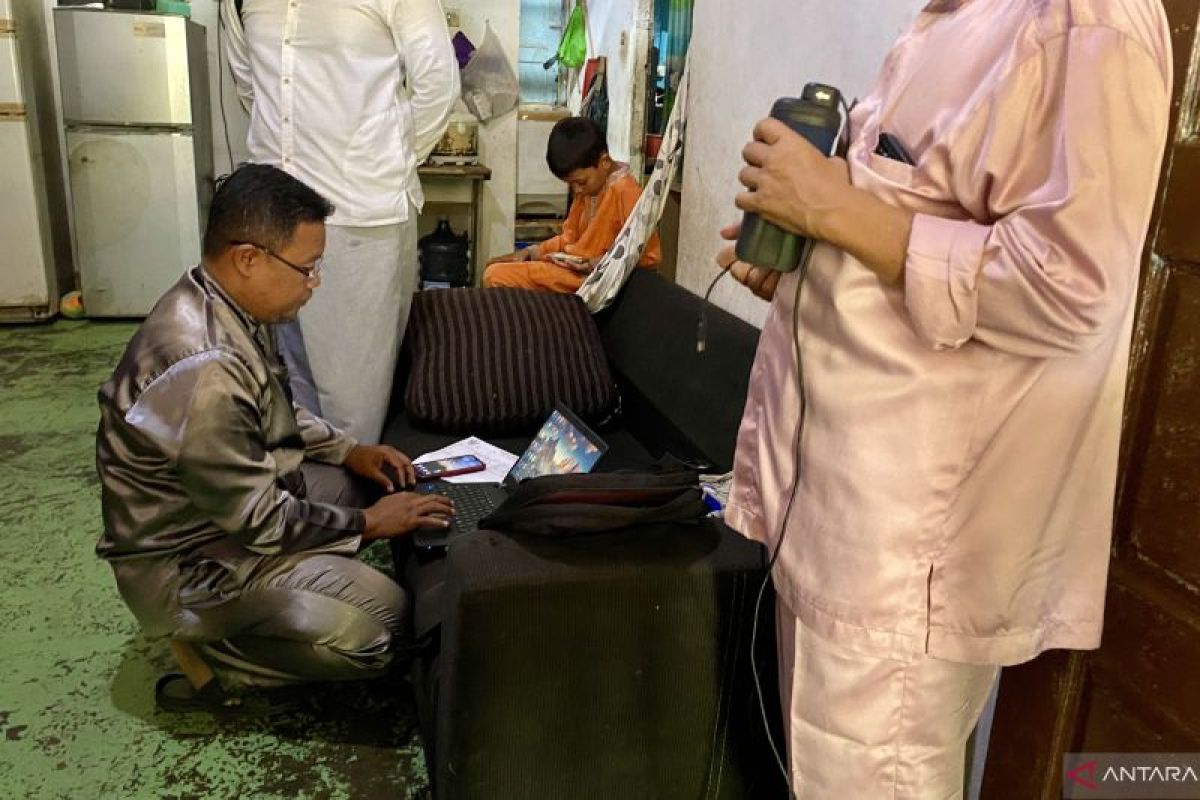 Pemkot Batam lakukan jemput bola pelayanan administrasi penduduk di pulau penyangga