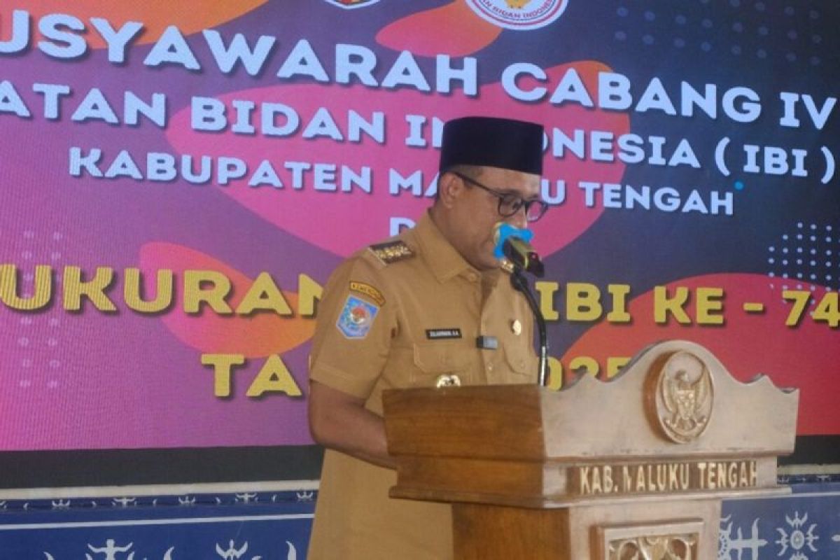 Hadiri Muscab IBI, Bupati Maluku Tengah: peran bidan strategis dalam kesehatan ibu dan anak