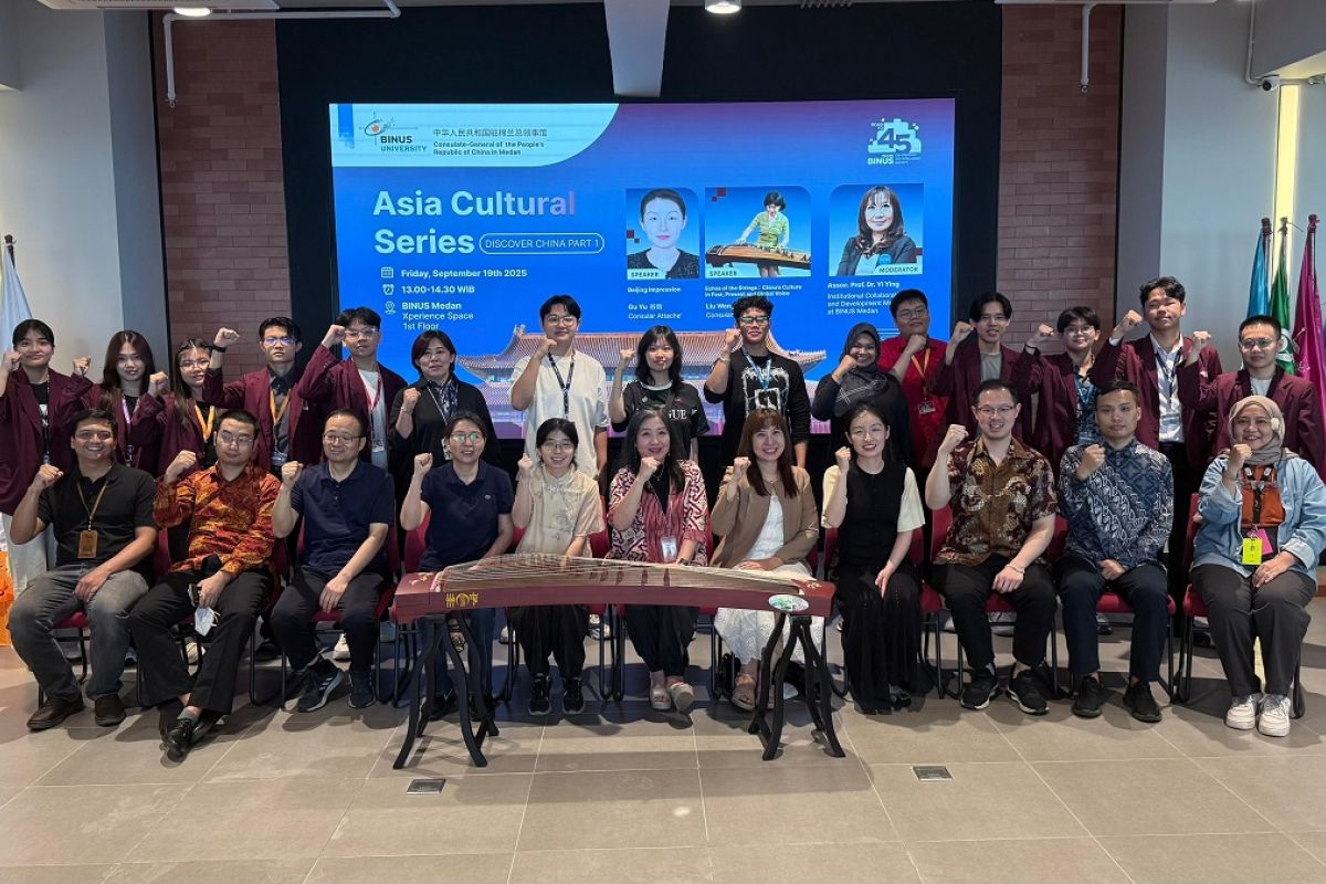 BINUS @Medan-Konjen Tiongkok perkenalkan budaya Tiongkok untuk membekali generasi global digital preneur