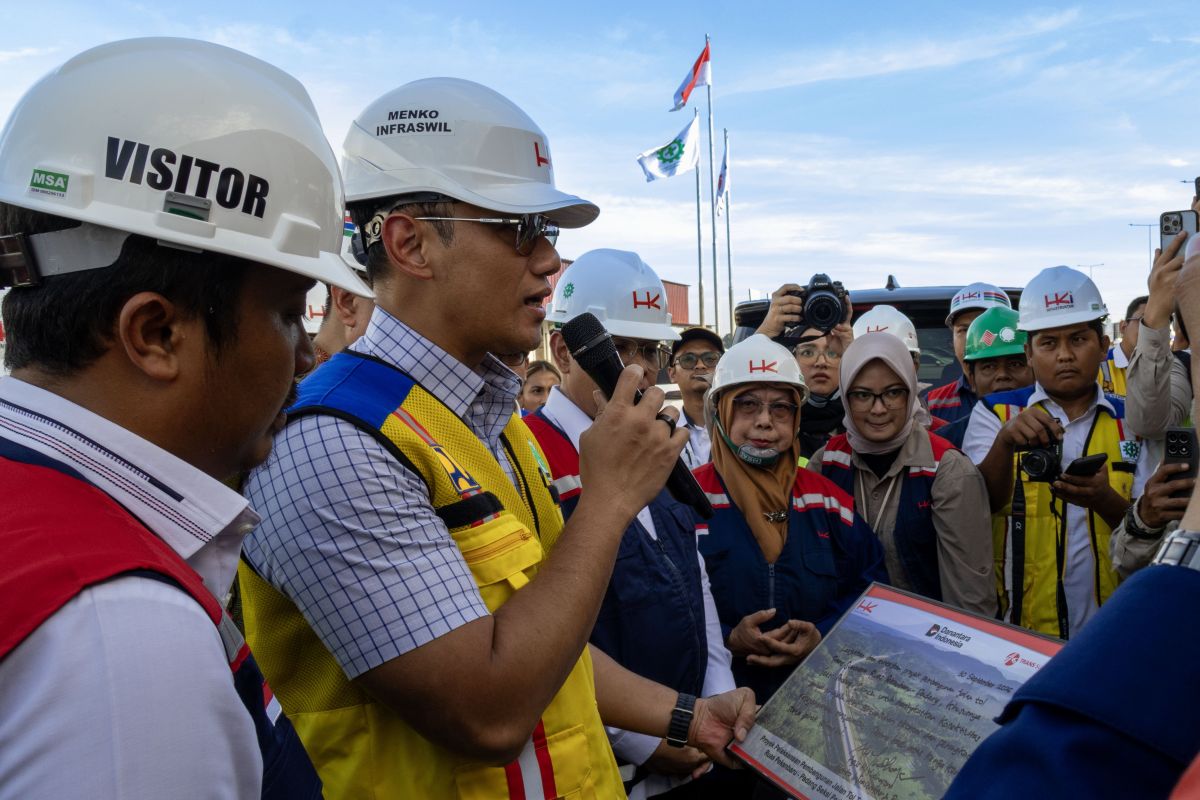 AHY minta pemangku kepentingan bereskan lahan Tol Padang-Pekanbaru