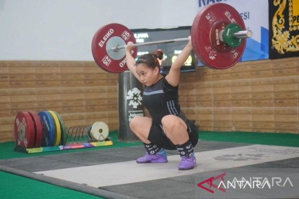 Lifter putri Jambi Yuliana Klarisa ikut kejuaraan dunia 2025 di Norwegia