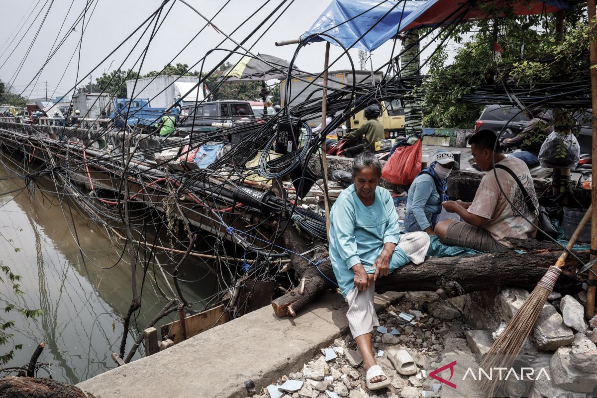 Pram sebut penataan kabel semrawut sudah masuk dalam program prioritas