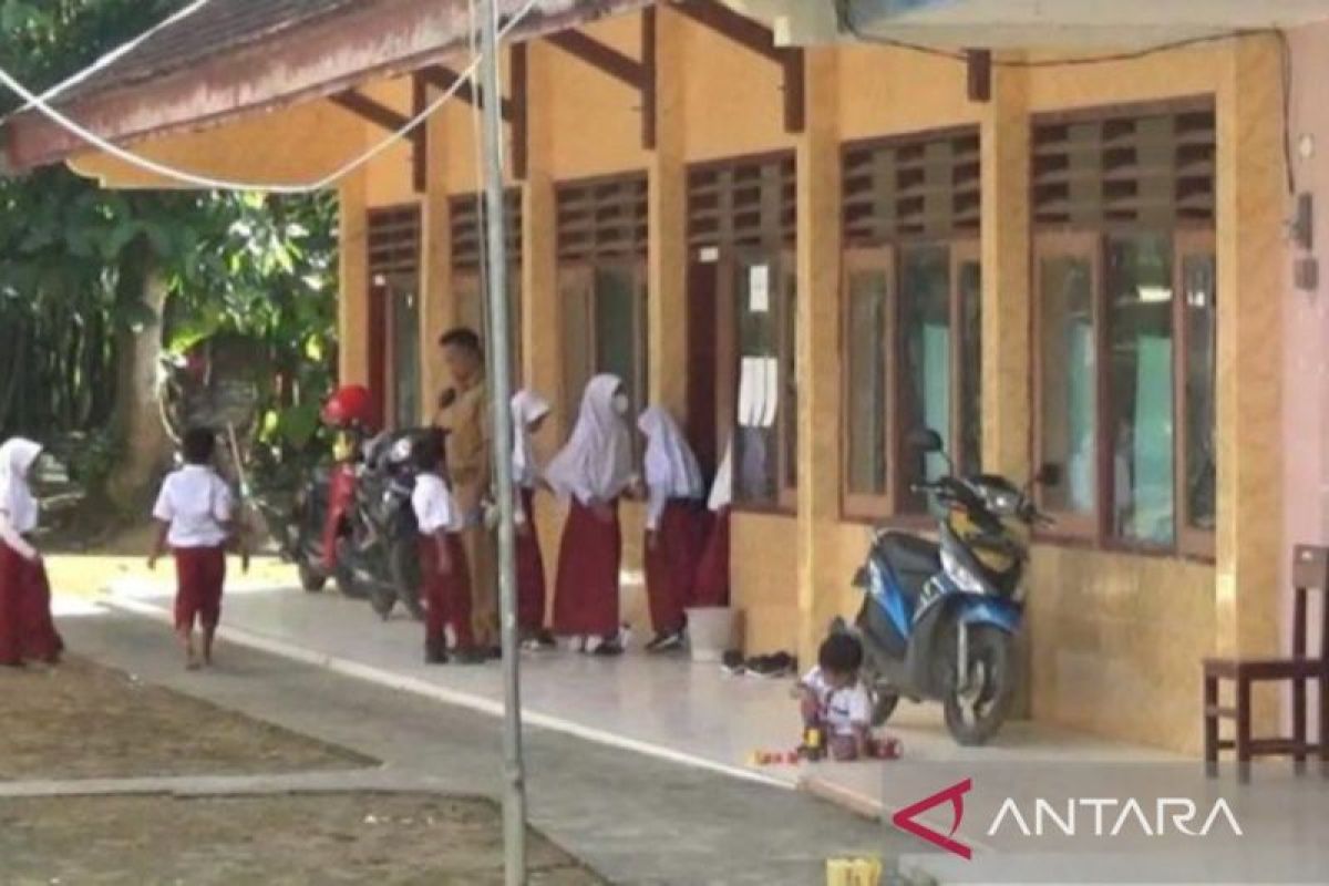 Pemkab Sumenep alokasikan Rp7,7 miliar untuk perbaiki sekolah rusak