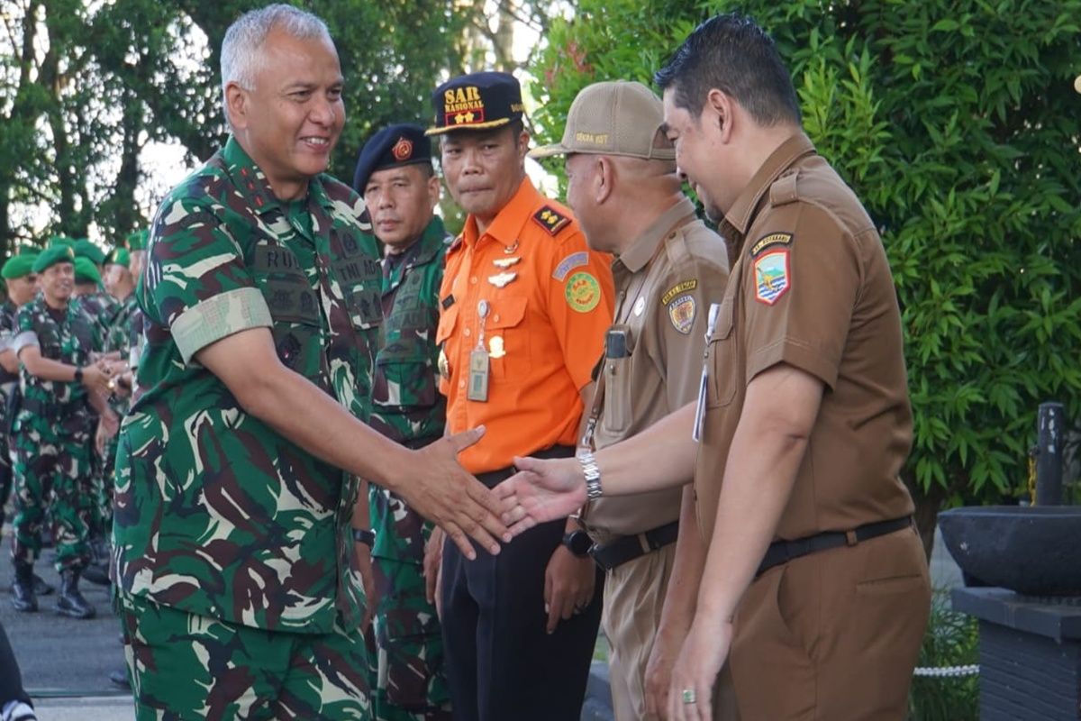 Sekda Kotabaru hadiri serah pasukan Kodal Korem 101/Antasari
