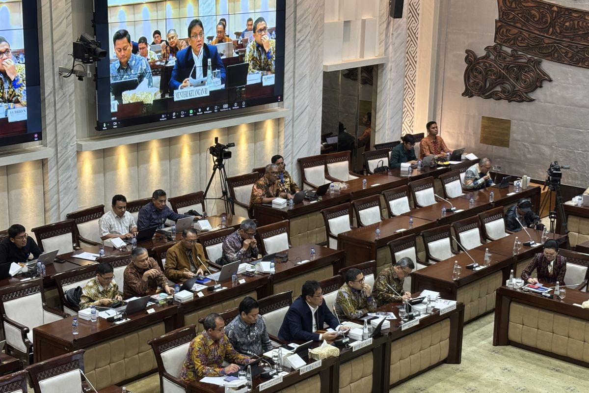 Purbaya rinci harga asli Pertalite hingga LPG 3 kg sebelum subsidi