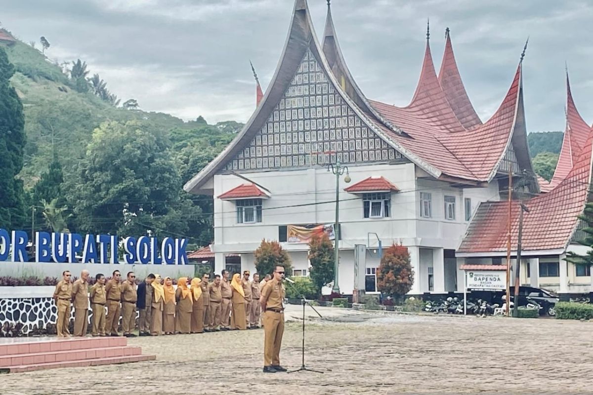 Disdukcapil Solok tingkatkan pelayanan publik hingga ke desa