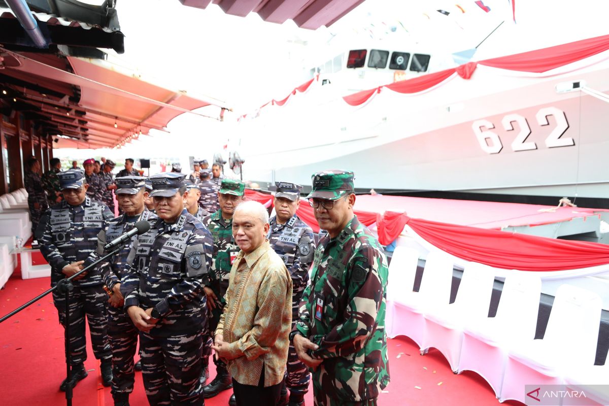 Indonesian Navy launches first hybrid missile ship KRI Belati-622